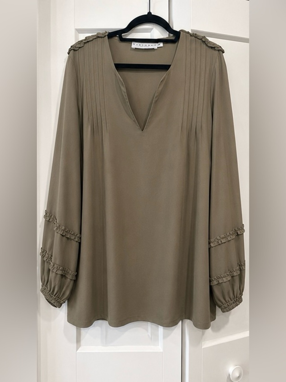 Harshman V-Neck Long Sleeve Blouse